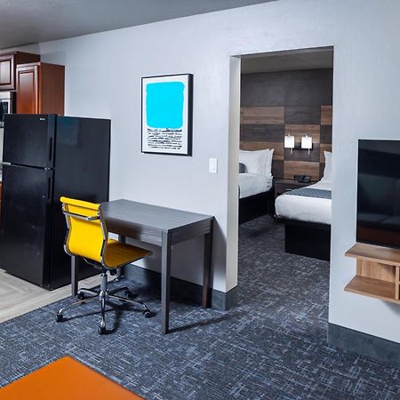 Hotel J Green Bay Bagian luar foto