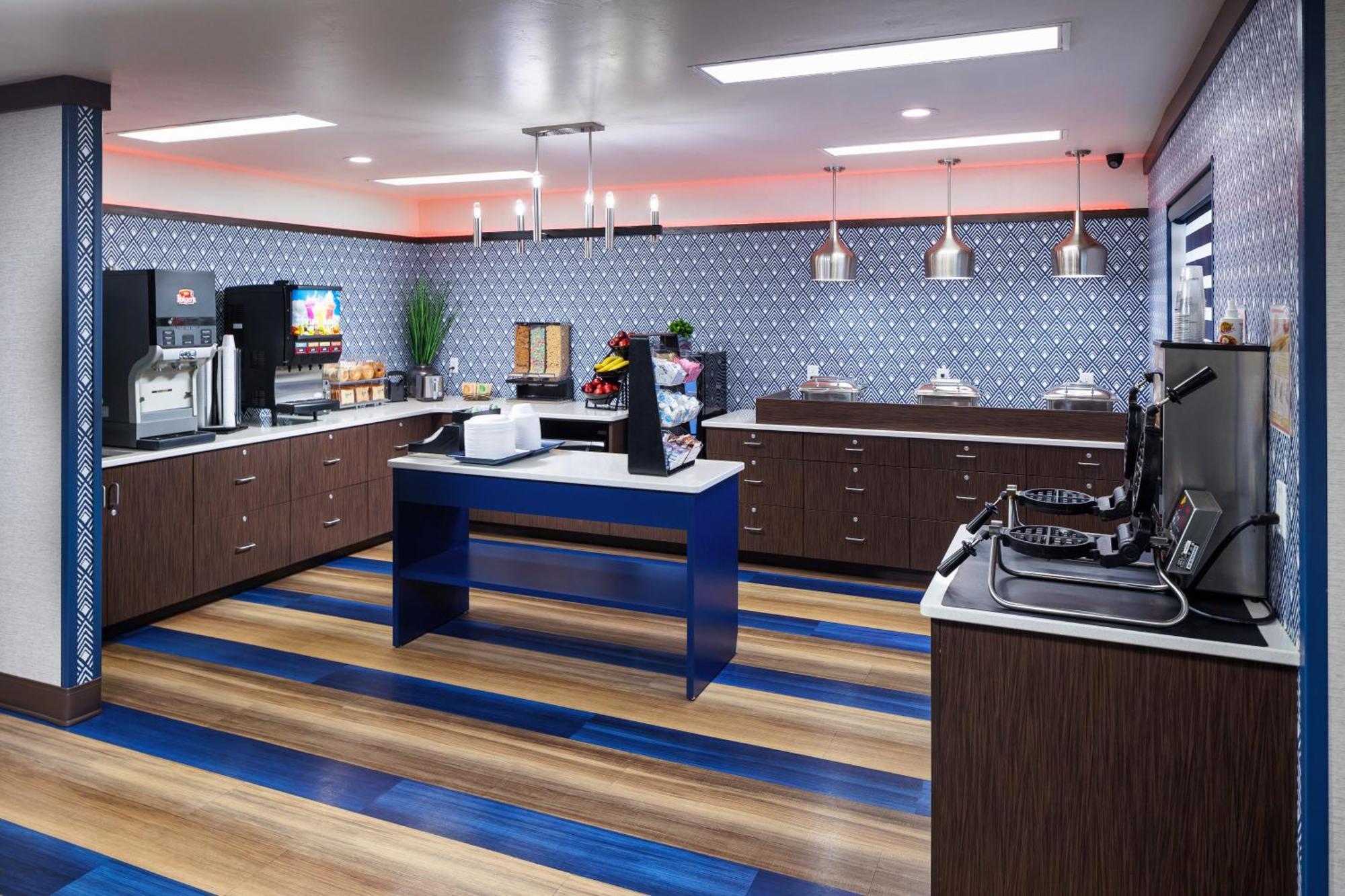 Hotel J Green Bay Bagian luar foto